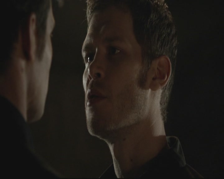 VampireDiariesWorld-dot-org_TheOriginals1x17MoonOverBourbonStreet0208.jpg