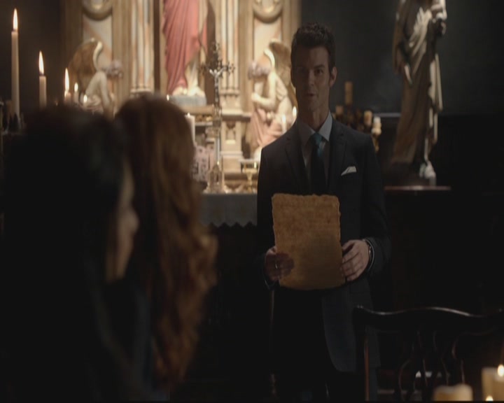 VampireDiariesWorld-dot-org_TheOriginals1x17MoonOverBourbonStreet0242.jpg