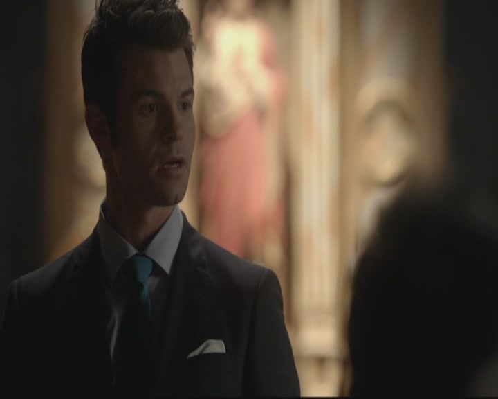 VampireDiariesWorld-dot-org_TheOriginals1x17MoonOverBourbonStreet0276.jpg