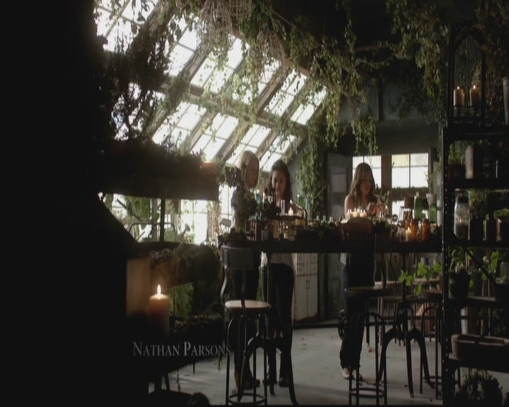 VampireDiariesWorld-dot-org_TheOriginals1x17MoonOverBourbonStreet0286.jpg