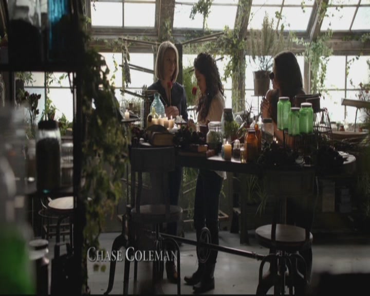 VampireDiariesWorld-dot-org_TheOriginals1x17MoonOverBourbonStreet0297.jpg