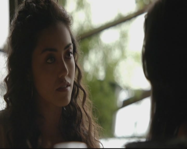 VampireDiariesWorld-dot-org_TheOriginals1x17MoonOverBourbonStreet0309.jpg