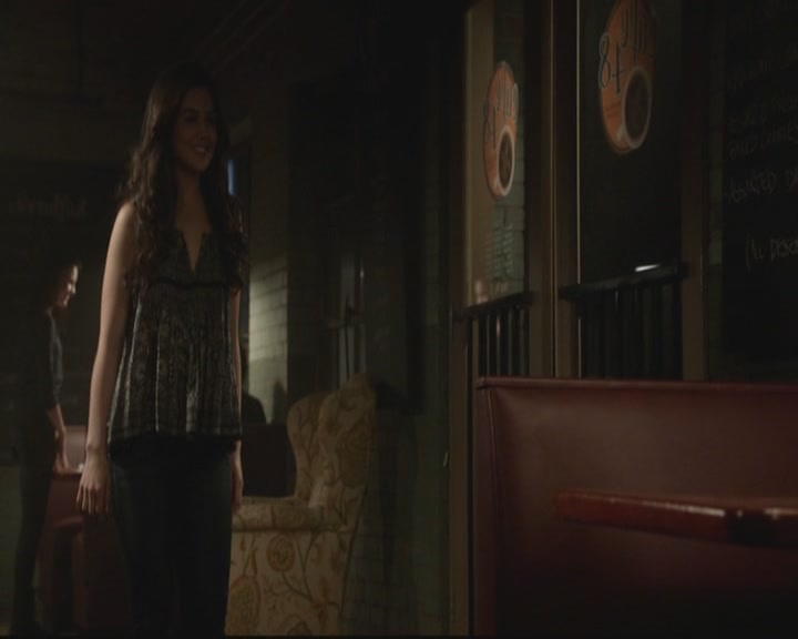 VampireDiariesWorld-dot-org_TheOriginals1x17MoonOverBourbonStreet0613.jpg