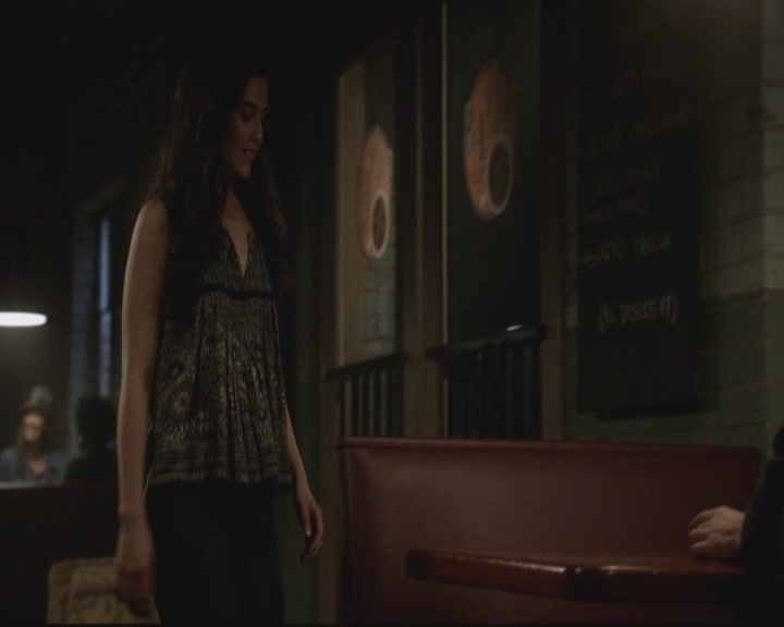 VampireDiariesWorld-dot-org_TheOriginals1x17MoonOverBourbonStreet0614.jpg