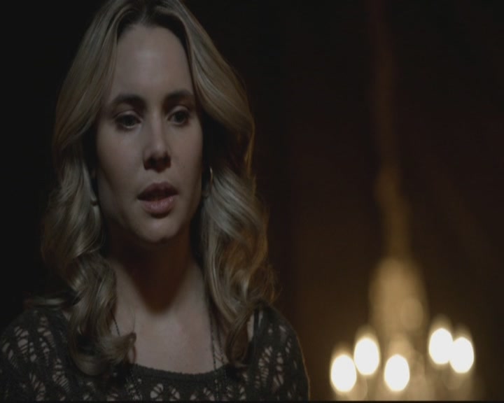 VampireDiariesWorld-dot-org_TheOriginals1x17MoonOverBourbonStreet0722.jpg