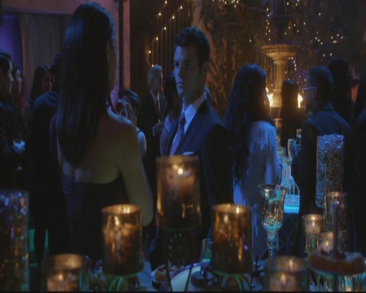 VampireDiariesWorld-dot-org_TheOriginals1x17MoonOverBourbonStreet1061.jpg