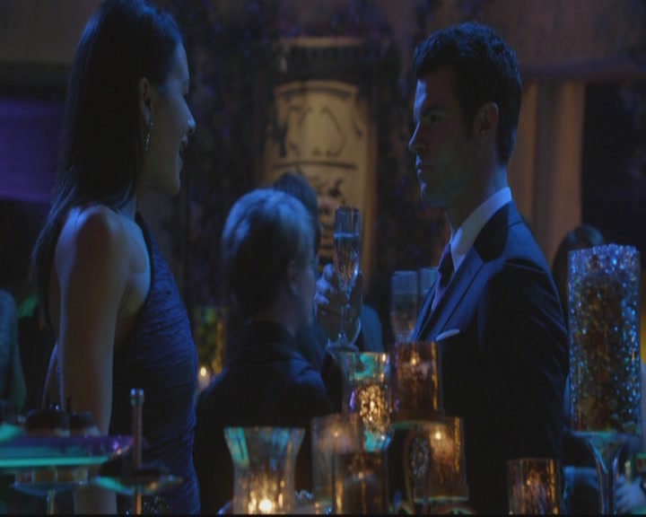 VampireDiariesWorld-dot-org_TheOriginals1x17MoonOverBourbonStreet1072.jpg