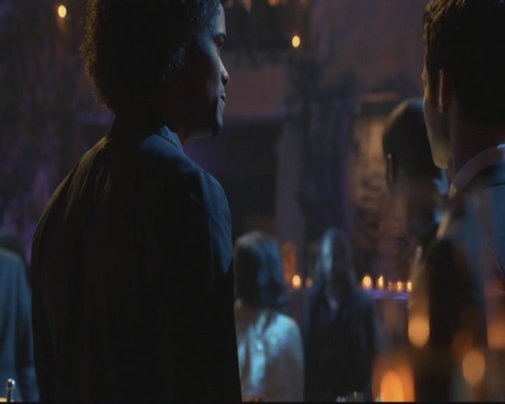 VampireDiariesWorld-dot-org_TheOriginals1x17MoonOverBourbonStreet1179.jpg