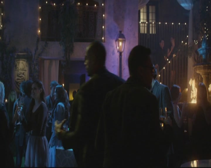 VampireDiariesWorld-dot-org_TheOriginals1x17MoonOverBourbonStreet1206.jpg