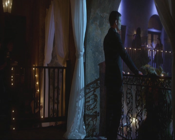 VampireDiariesWorld-dot-org_TheOriginals1x17MoonOverBourbonStreet1236.jpg