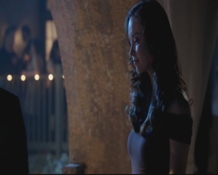 VampireDiariesWorld-dot-org_TheOriginals1x17MoonOverBourbonStreet1241.jpg