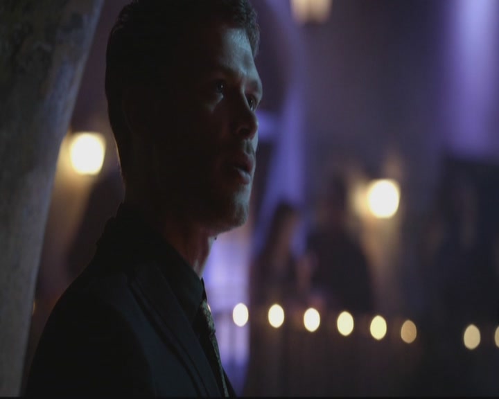 VampireDiariesWorld-dot-org_TheOriginals1x17MoonOverBourbonStreet1243.jpg