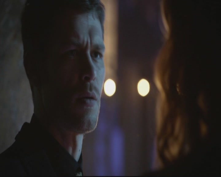 VampireDiariesWorld-dot-org_TheOriginals1x17MoonOverBourbonStreet1257.jpg