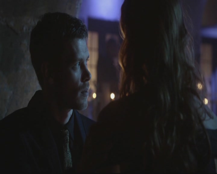 VampireDiariesWorld-dot-org_TheOriginals1x17MoonOverBourbonStreet1275.jpg