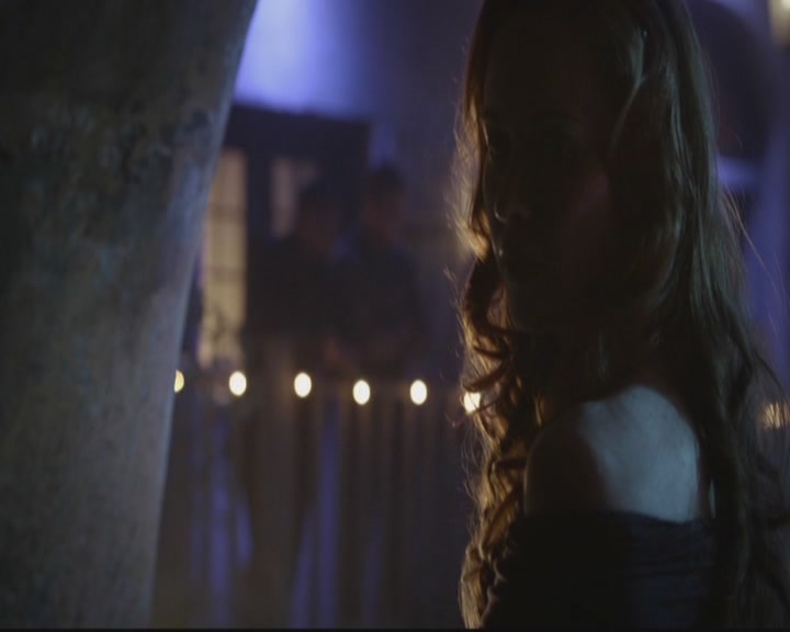 VampireDiariesWorld-dot-org_TheOriginals1x17MoonOverBourbonStreet1278.jpg