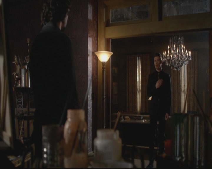 VampireDiariesWorld-dot-org_TheOriginals1x17MoonOverBourbonStreet1305.jpg