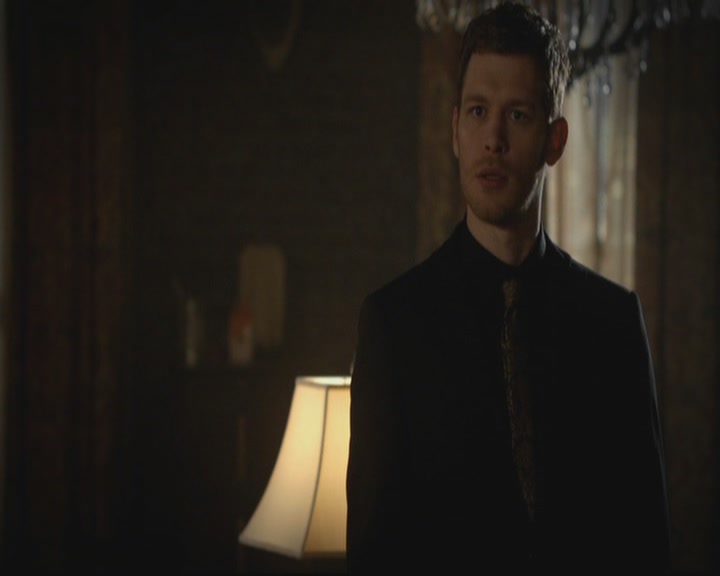 VampireDiariesWorld-dot-org_TheOriginals1x17MoonOverBourbonStreet1309.jpg