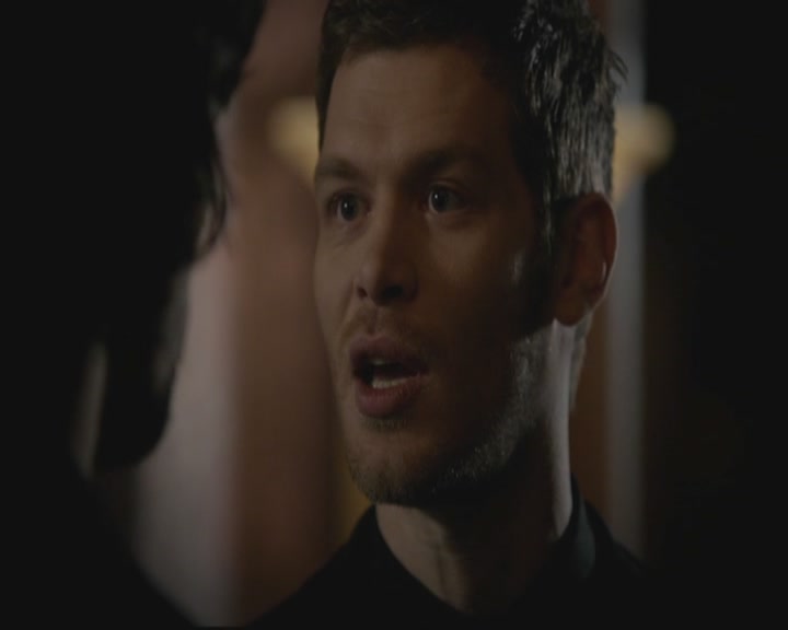 VampireDiariesWorld-dot-org_TheOriginals1x17MoonOverBourbonStreet1335.jpg