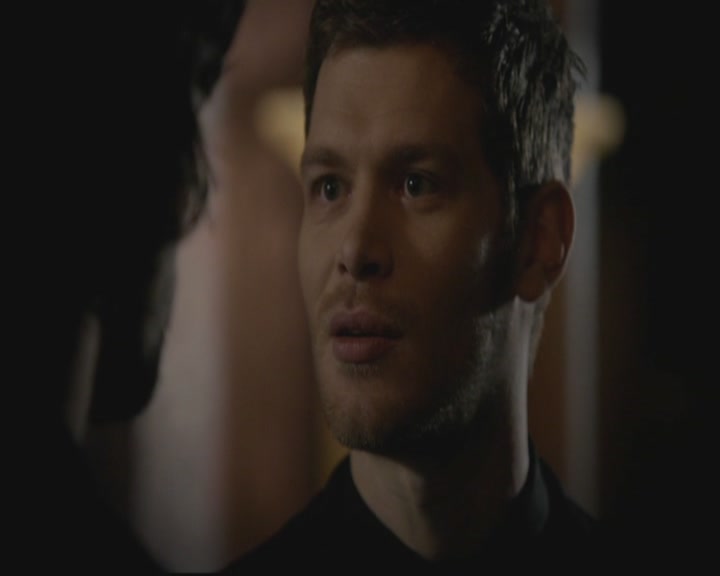 VampireDiariesWorld-dot-org_TheOriginals1x17MoonOverBourbonStreet1336.jpg