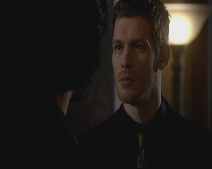 VampireDiariesWorld-dot-org_TheOriginals1x17MoonOverBourbonStreet1339.jpg