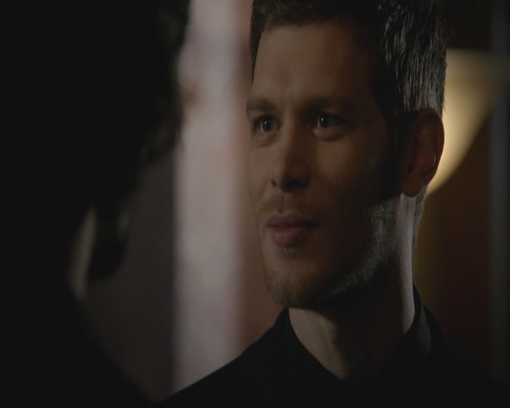 VampireDiariesWorld-dot-org_TheOriginals1x17MoonOverBourbonStreet1347.jpg