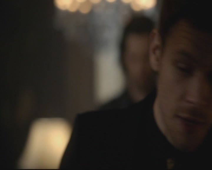 VampireDiariesWorld-dot-org_TheOriginals1x17MoonOverBourbonStreet1364.jpg