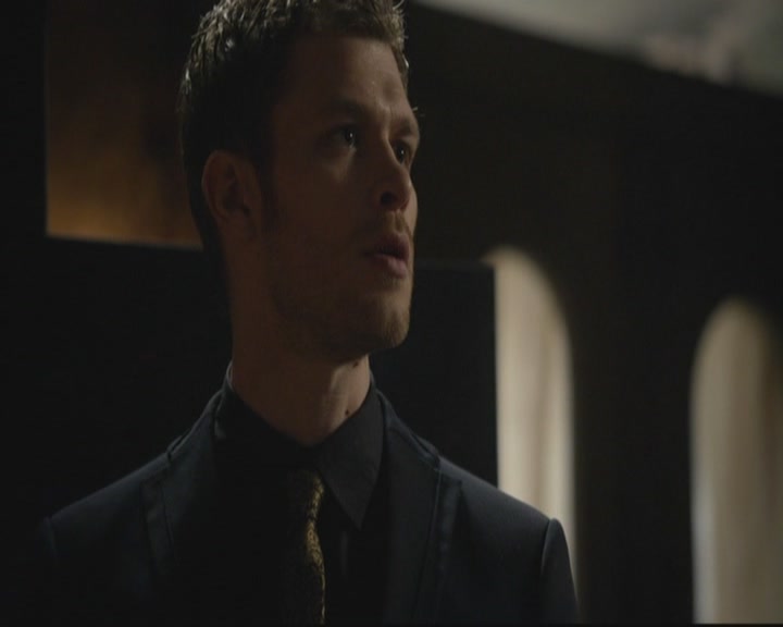 VampireDiariesWorld-dot-org_TheOriginals1x17MoonOverBourbonStreet1371.jpg