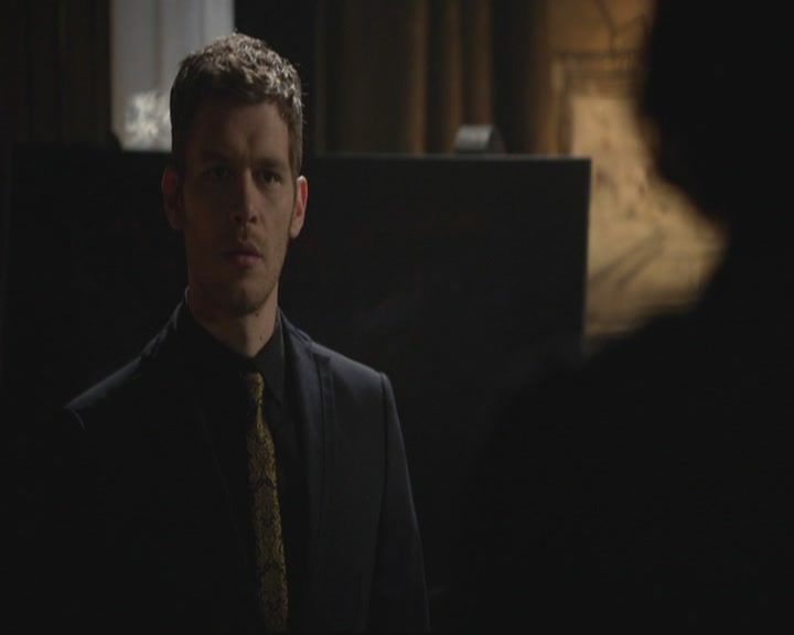 VampireDiariesWorld-dot-org_TheOriginals1x17MoonOverBourbonStreet1376.jpg