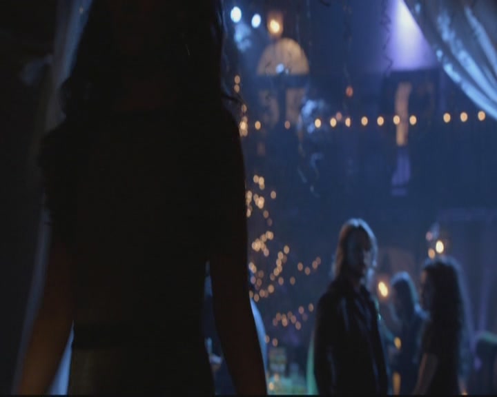 VampireDiariesWorld-dot-org_TheOriginals1x17MoonOverBourbonStreet1483.jpg