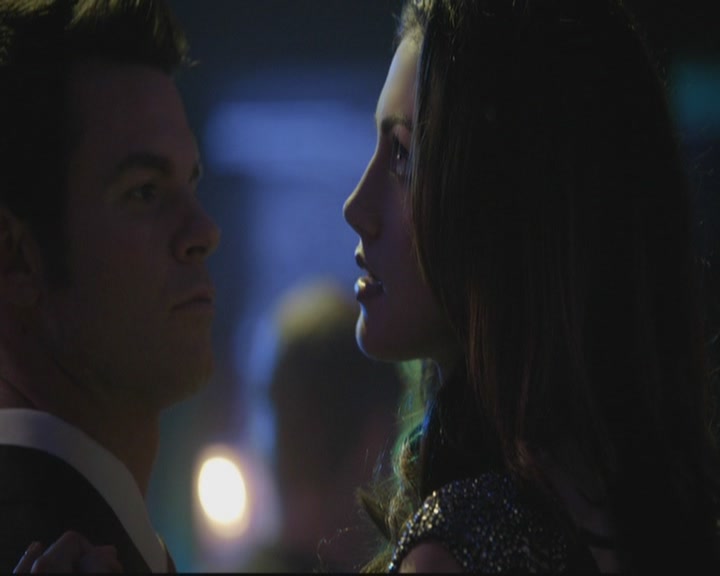 VampireDiariesWorld-dot-org_TheOriginals1x17MoonOverBourbonStreet1511.jpg