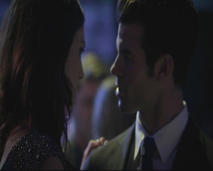 VampireDiariesWorld-dot-org_TheOriginals1x17MoonOverBourbonStreet1528.jpg