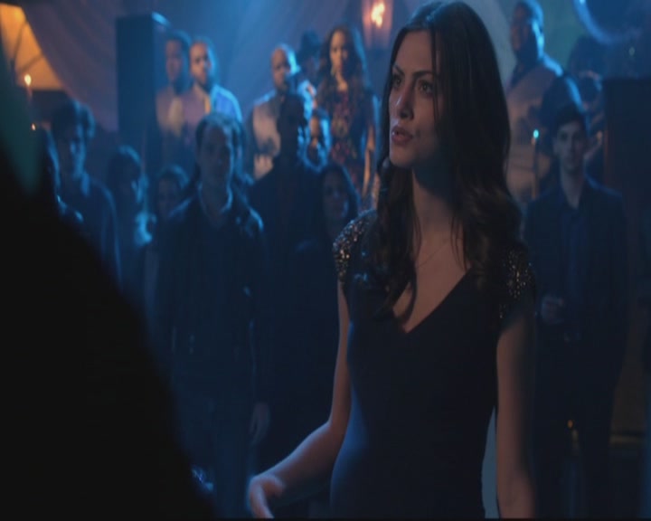 VampireDiariesWorld-dot-org_TheOriginals1x17MoonOverBourbonStreet1768.jpg