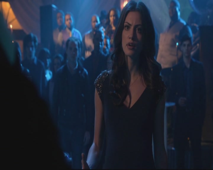 VampireDiariesWorld-dot-org_TheOriginals1x17MoonOverBourbonStreet1769.jpg