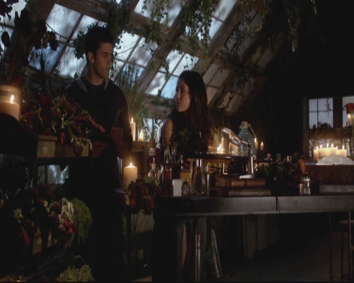 VampireDiariesWorld-dot-org_TheOriginals1x17MoonOverBourbonStreet1800.jpg