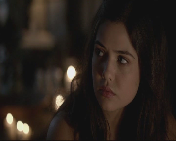 VampireDiariesWorld-dot-org_TheOriginals1x17MoonOverBourbonStreet1811.jpg