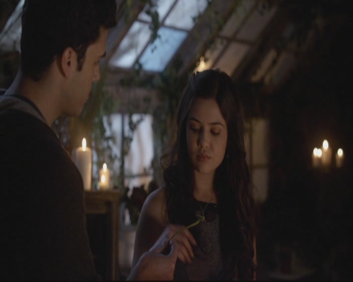 VampireDiariesWorld-dot-org_TheOriginals1x17MoonOverBourbonStreet1877.jpg