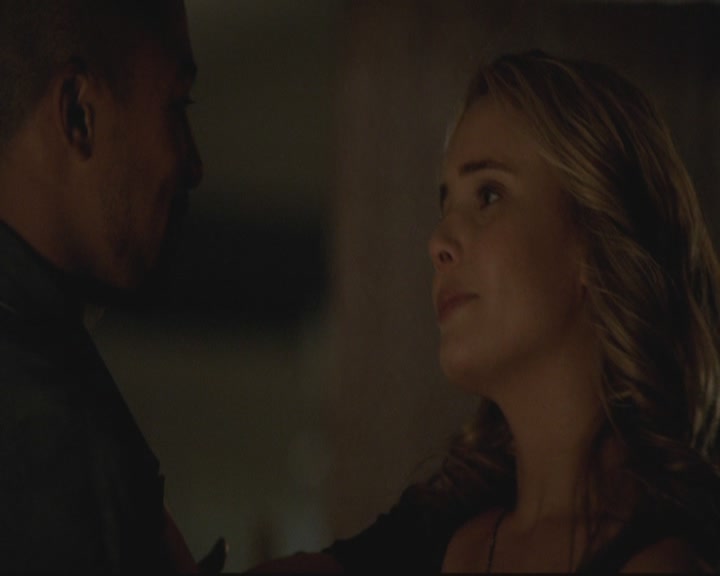 VampireDiariesWorld-dot-org_TheOriginals1x17MoonOverBourbonStreet1942.jpg