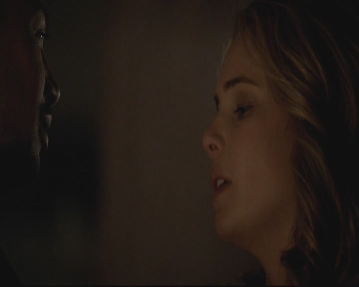 VampireDiariesWorld-dot-org_TheOriginals1x17MoonOverBourbonStreet1949.jpg