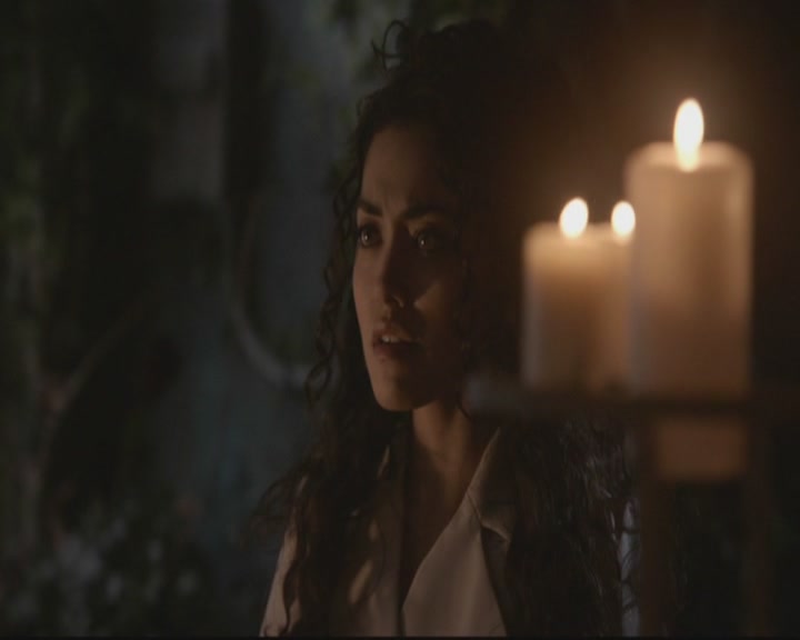 VampireDiariesWorld-dot-org_TheOriginals1x17MoonOverBourbonStreet2180.jpg