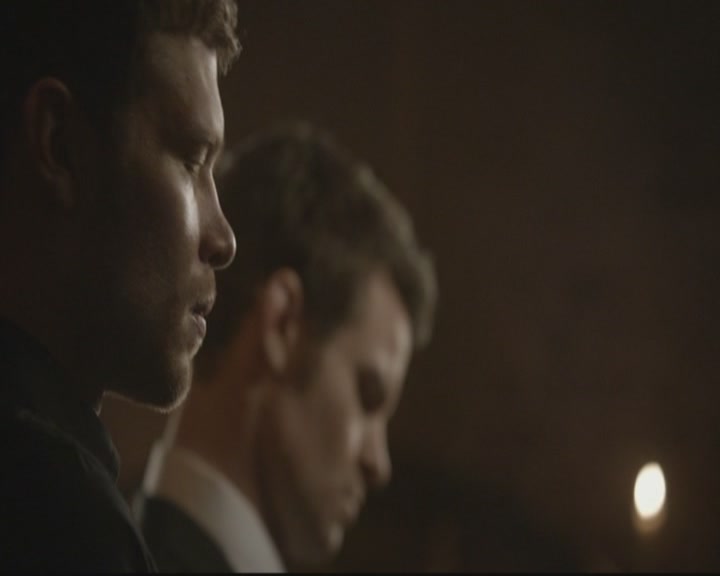 VampireDiariesWorld-dot-org_TheOriginals1x17MoonOverBourbonStreet2263.jpg