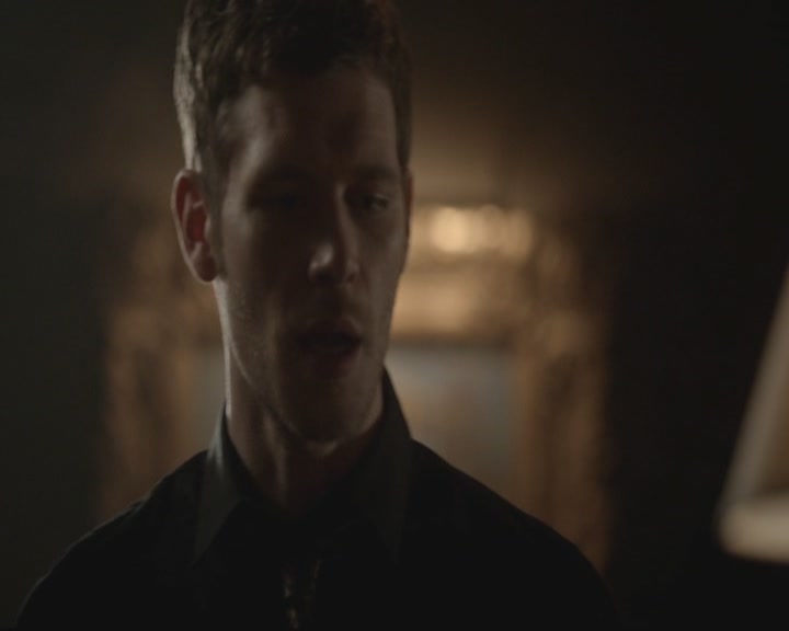 VampireDiariesWorld-dot-org_TheOriginals1x17MoonOverBourbonStreet2291.jpg