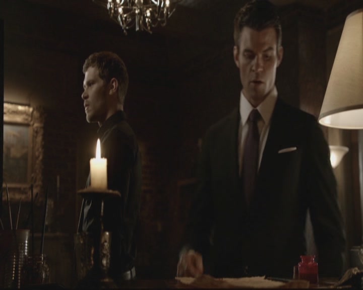 VampireDiariesWorld-dot-org_TheOriginals1x17MoonOverBourbonStreet2302.jpg