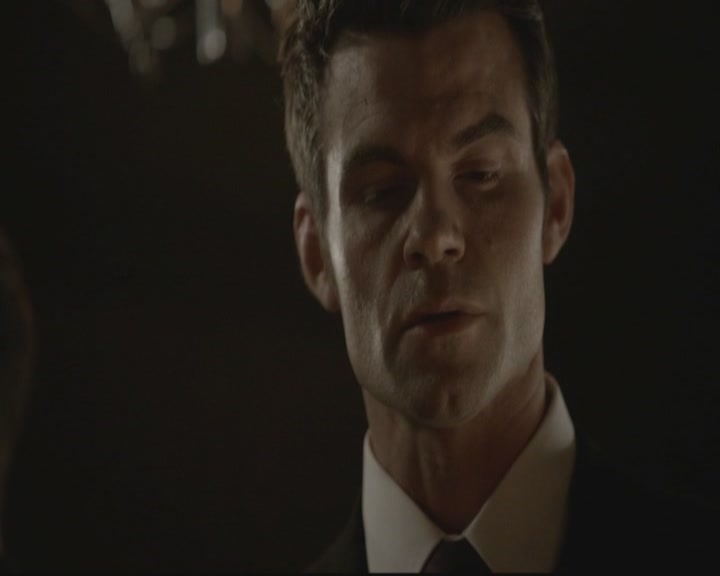 VampireDiariesWorld-dot-org_TheOriginals1x17MoonOverBourbonStreet2307.jpg