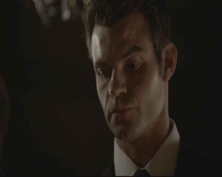 VampireDiariesWorld-dot-org_TheOriginals1x17MoonOverBourbonStreet2308.jpg