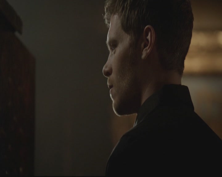 VampireDiariesWorld-dot-org_TheOriginals1x17MoonOverBourbonStreet2312.jpg