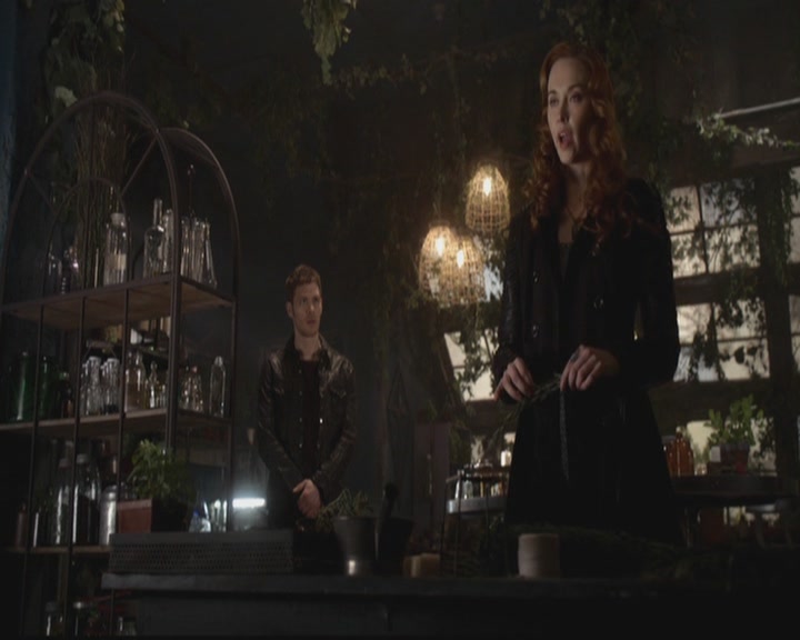 VampireDiariesWorld-dot-org_TheOriginals1x18TheBigUneasy0928.jpg