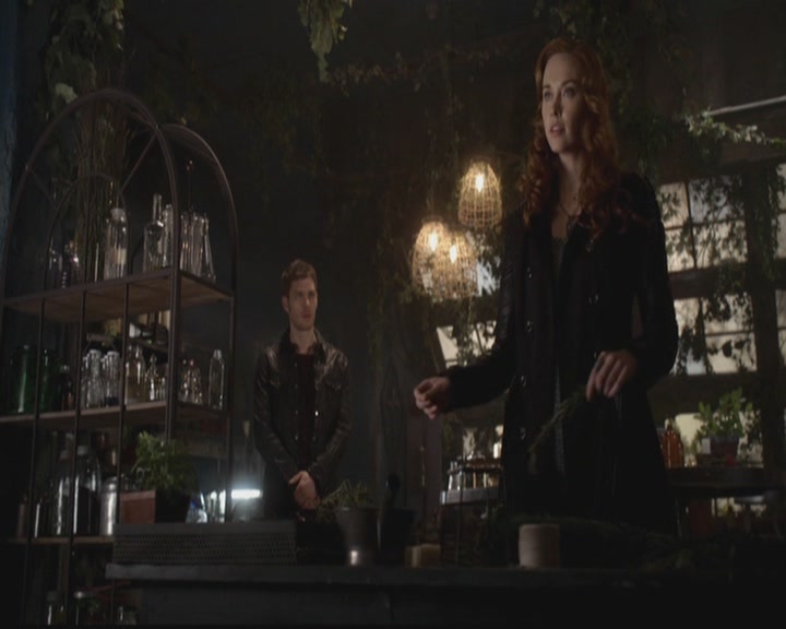 VampireDiariesWorld-dot-org_TheOriginals1x18TheBigUneasy0929.jpg