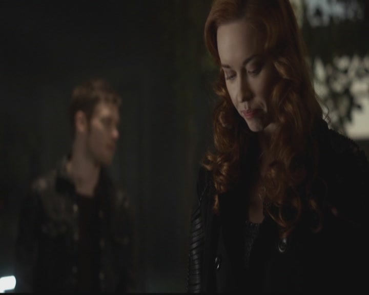 VampireDiariesWorld-dot-org_TheOriginals1x18TheBigUneasy0935.jpg