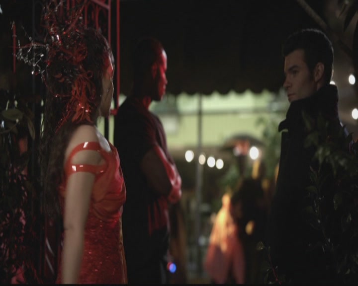 VampireDiariesWorld-dot-org_TheOriginals1x18TheBigUneasy1154.jpg