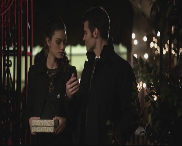 VampireDiariesWorld-dot-org_TheOriginals1x18TheBigUneasy1206.jpg